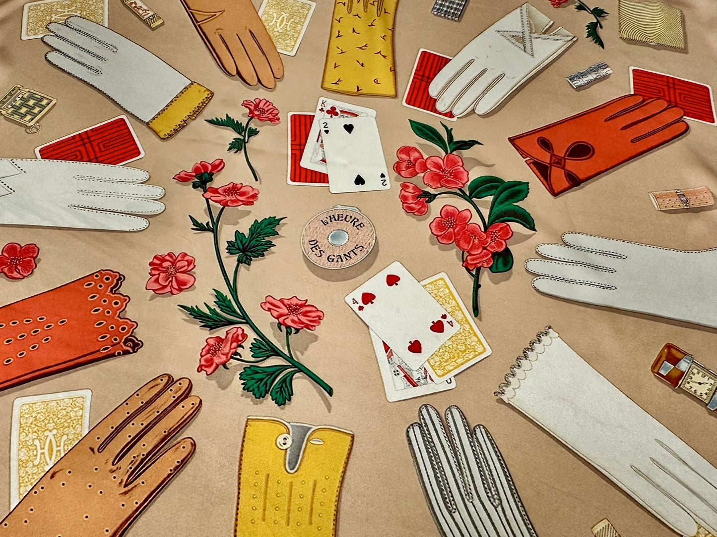 Hermès Chic Hands