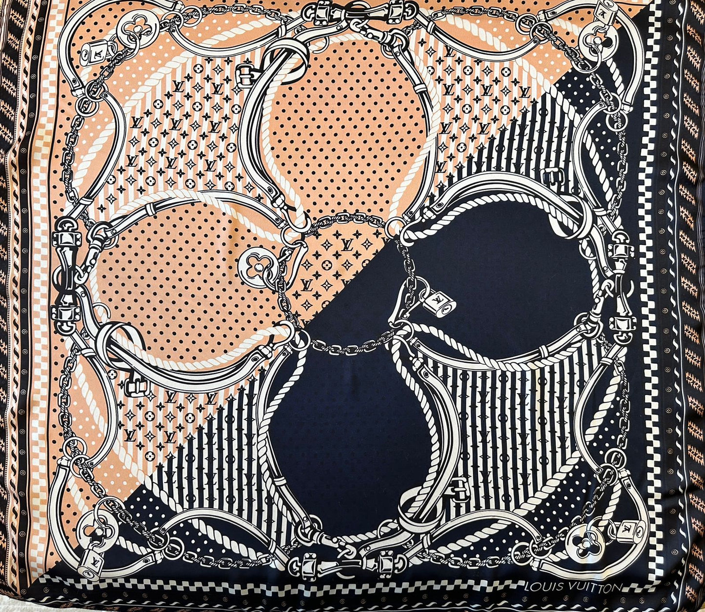 LV Sand & Silk